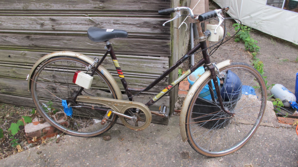 Lot 586: Puch ladies bike