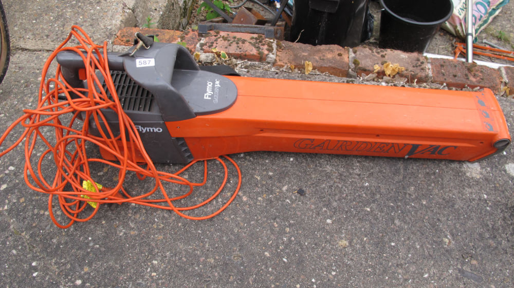 Lot 587: Flymo garden vac