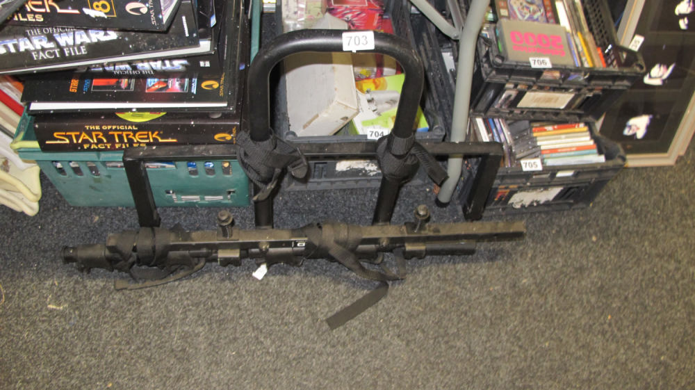 Lot 703: Bike rack