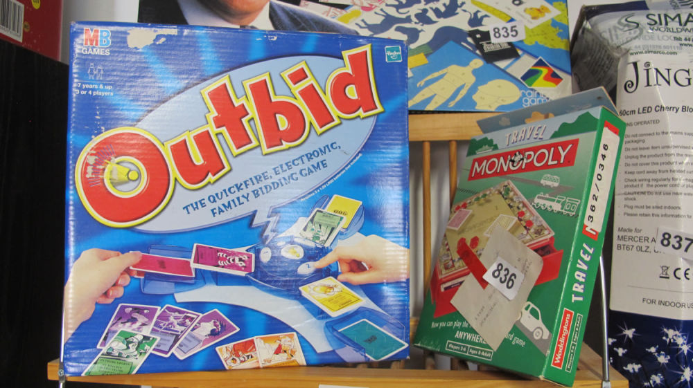 Lot 836: Outbid electronic game