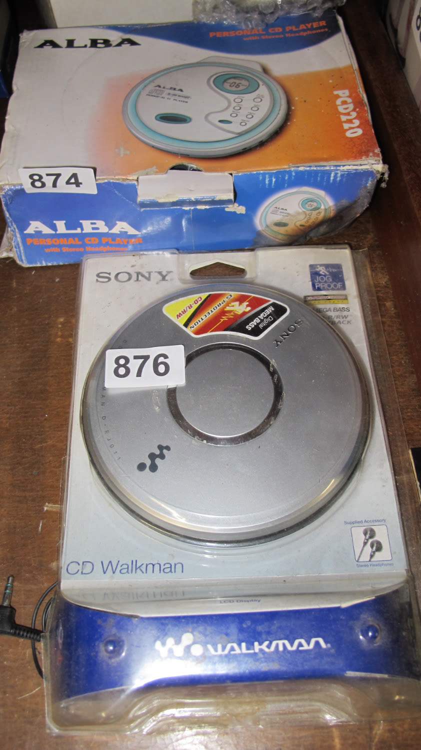 Lot 876: Sony CD Walkman