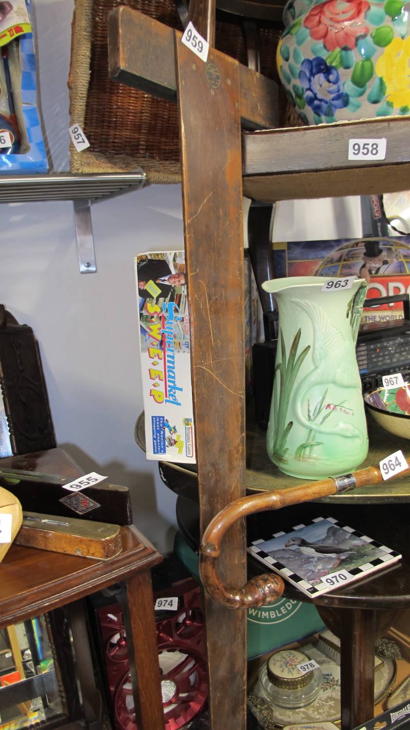 Lot 959: Vintage wooden tee square