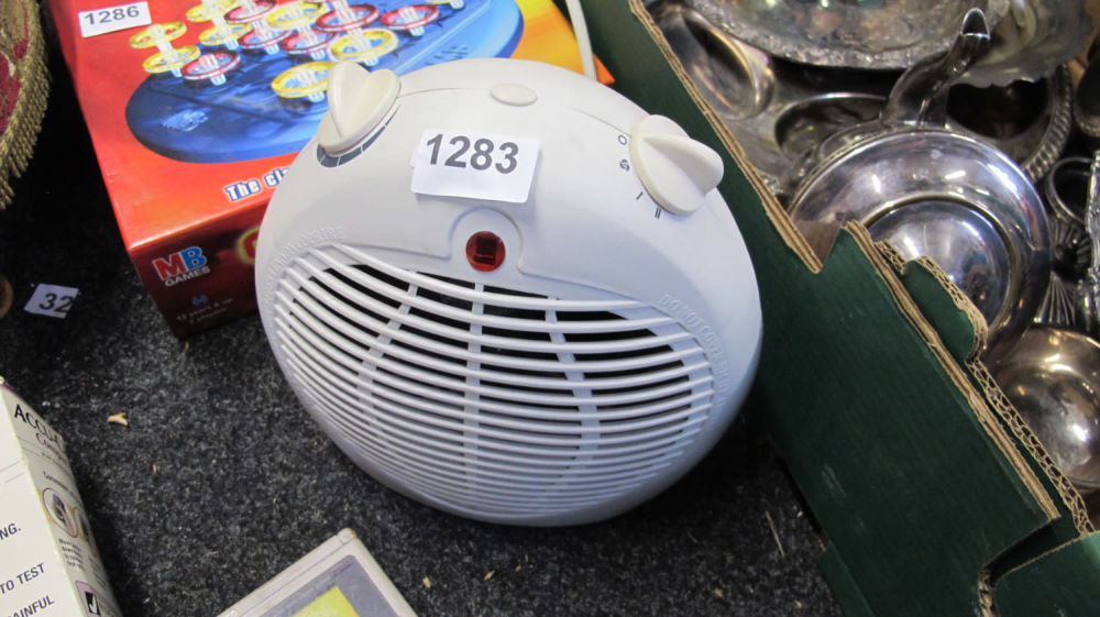 Lot 1283: Fan heater