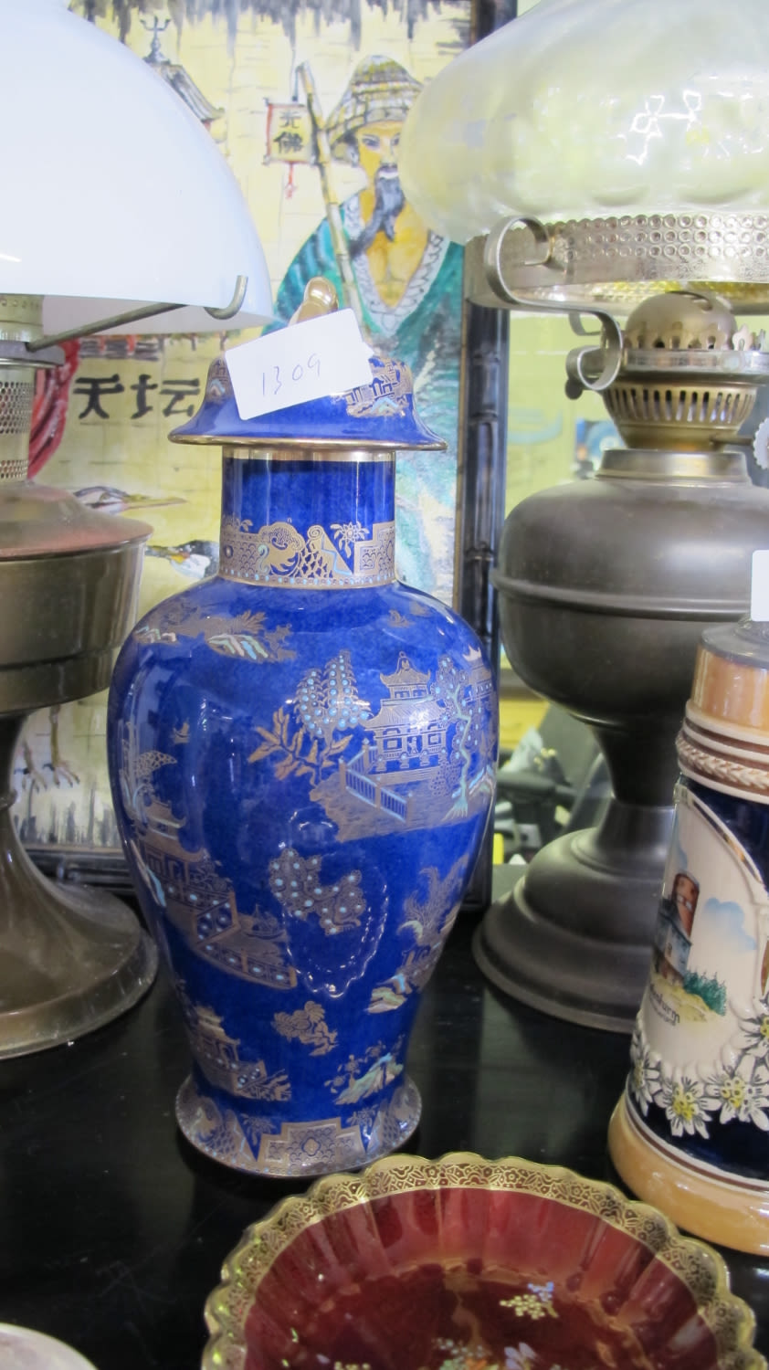 Lot 1309: rare Carltonware vase AF: small chip on lid...