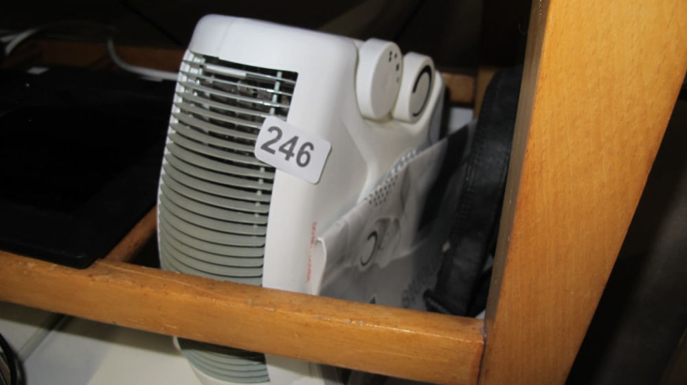 Lot 246: Electric fan heater
