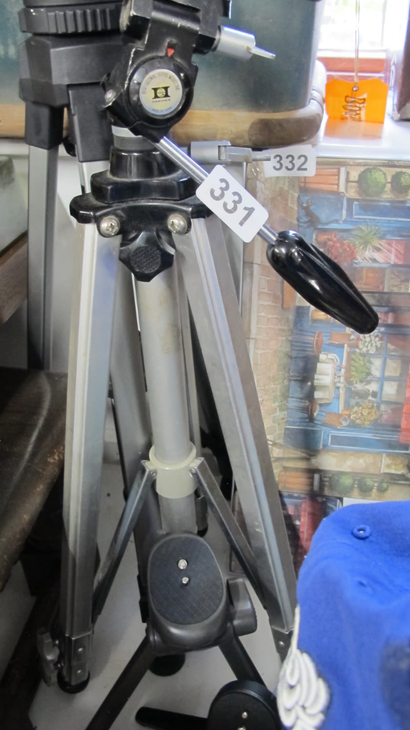 Lot 331: Tripod