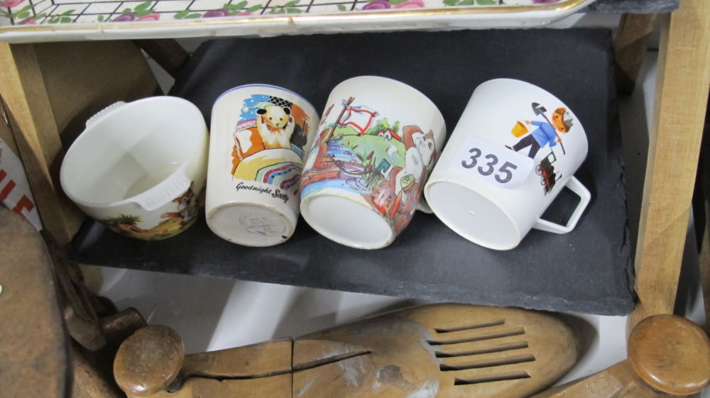 Lot 335: Vintage childrens ceramics