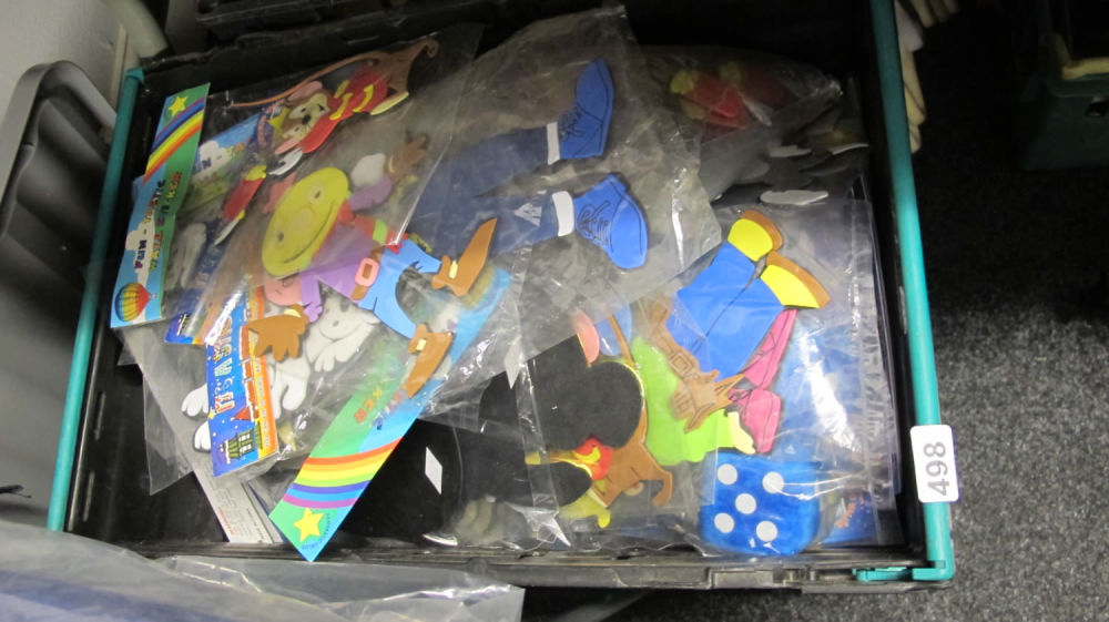 Lot 498: Wall stickers