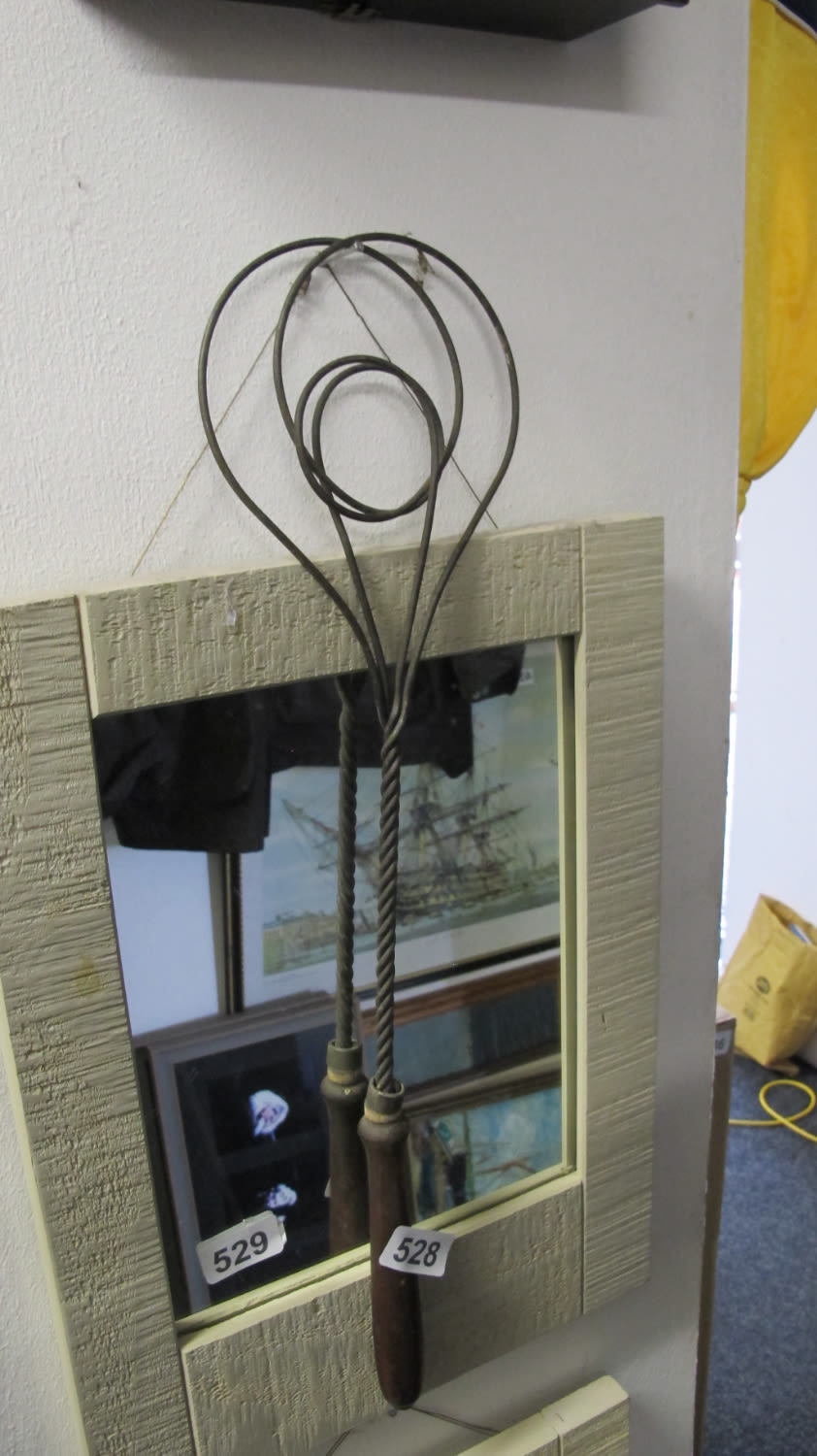 Lot 528: Carpet beater