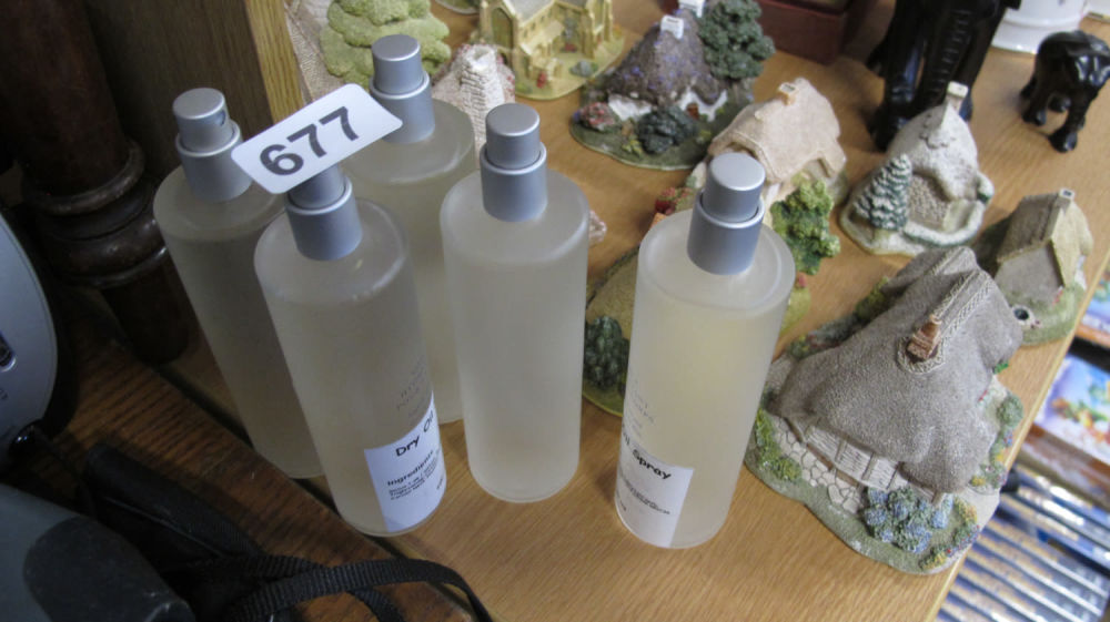 Lot 677: Dry oil spray