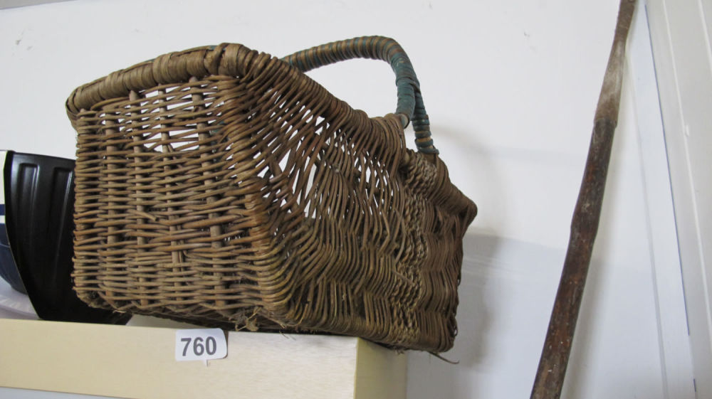 Lot 760: wicker basket