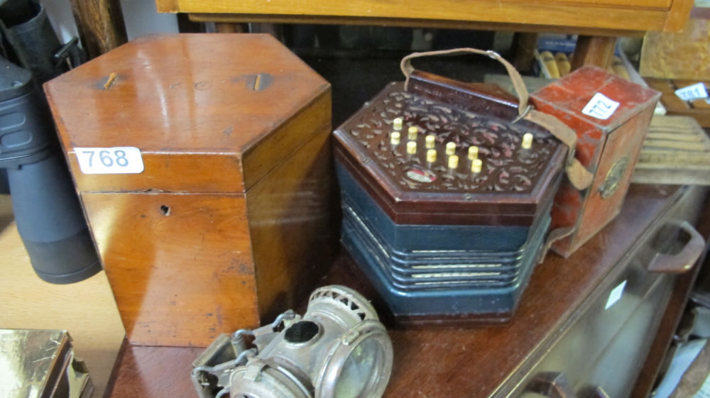 Lot 768: Good quality cased antique concertina