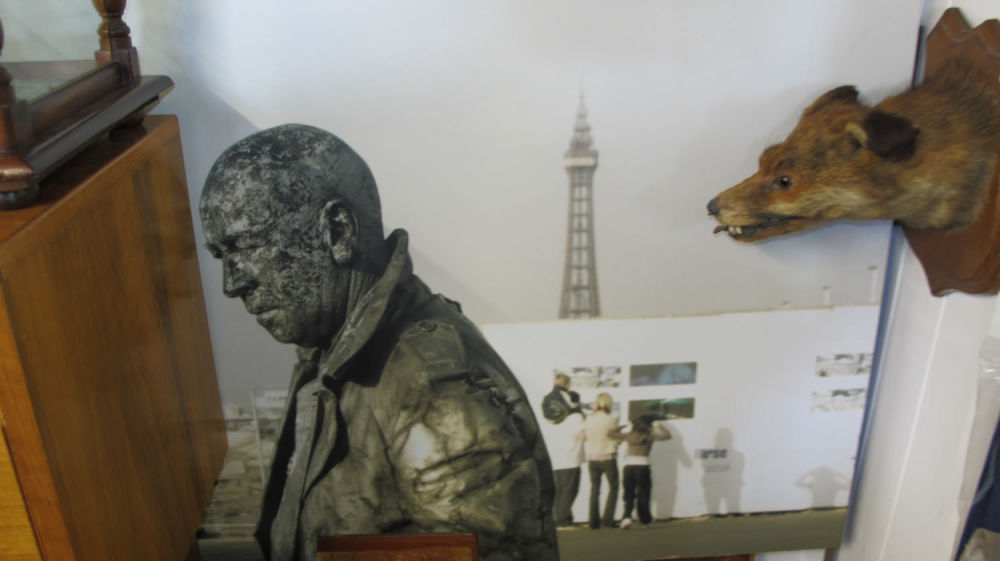 Lot 783: blackpool canvas wall art