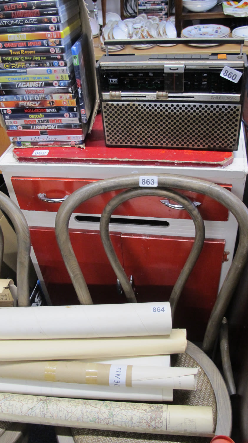 Lot 862: 1950's/60's kitchen cabinet