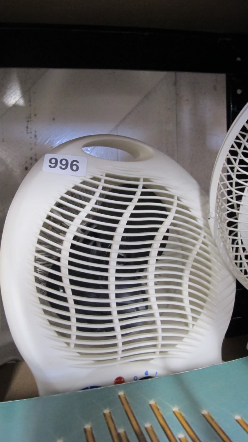 Lot 996: Electric heater