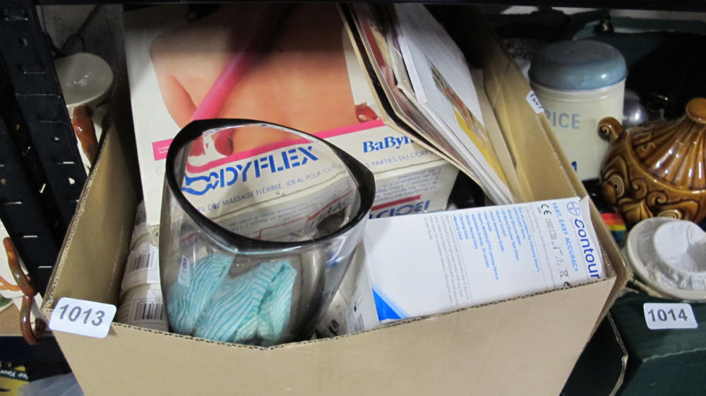 Lot 1013: Box of misc