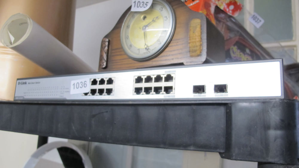 Lot 1036: D link 16 port network switch