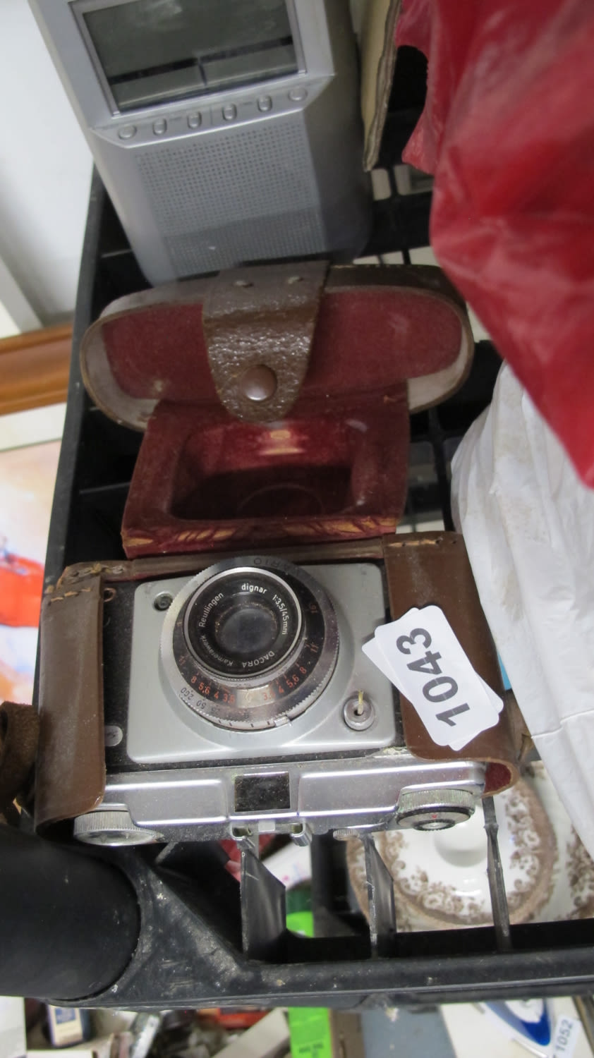Lot 1043: Vintage camera