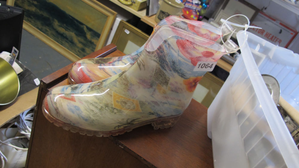 Lot 1064: Ankle wellies