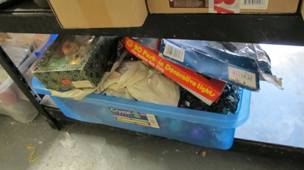 Lot 1083: Box of Christmas decorations