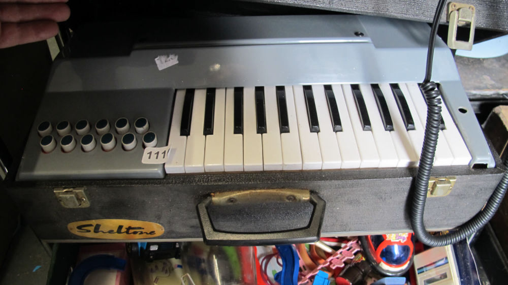 Lot 1110: Sheltone air organ