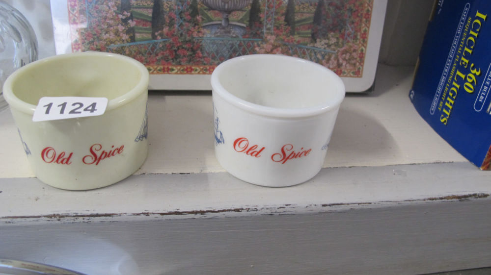 Lot 1124: Old Spice pots