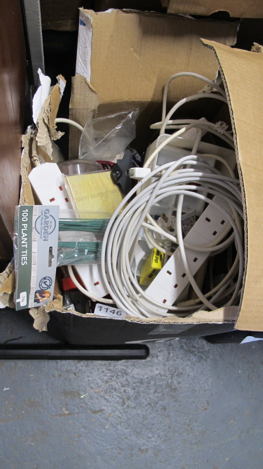Lot 1146: Box of misc.