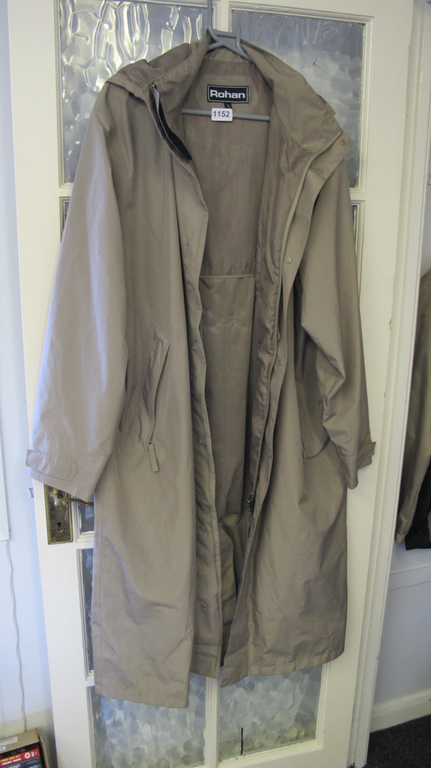 Lot 1152: Rohan coat