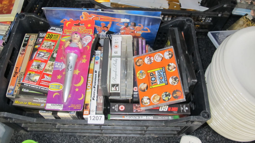 Lot 1207: Box of misc