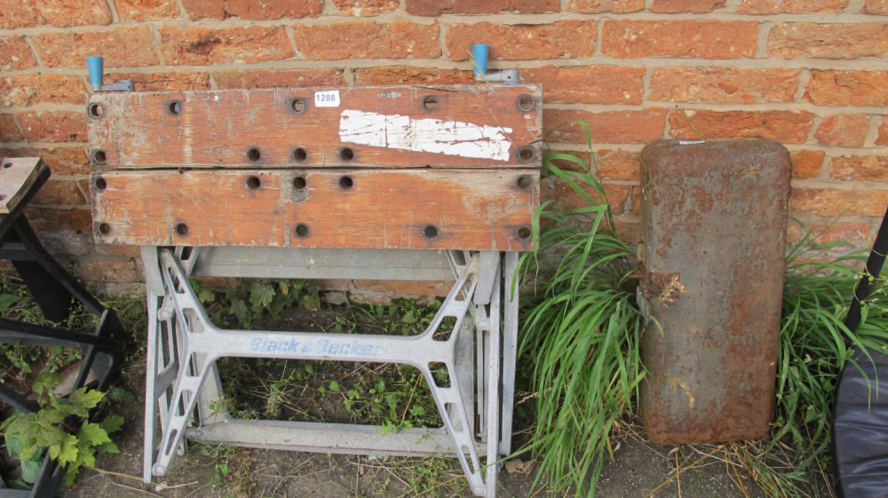 Lot 1288: work bench