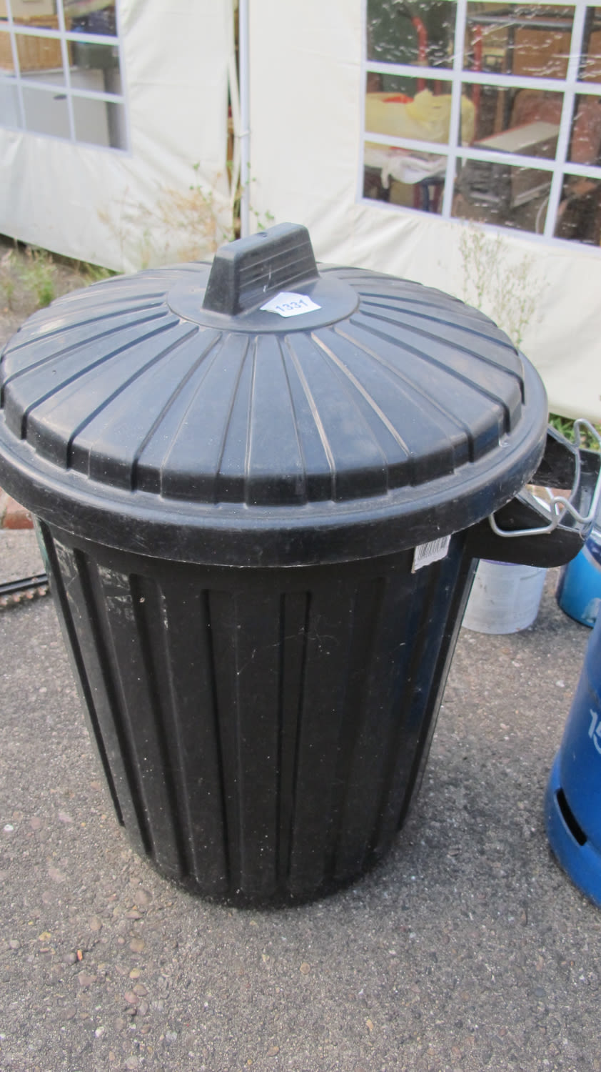 Lot 1331: garden waste bin