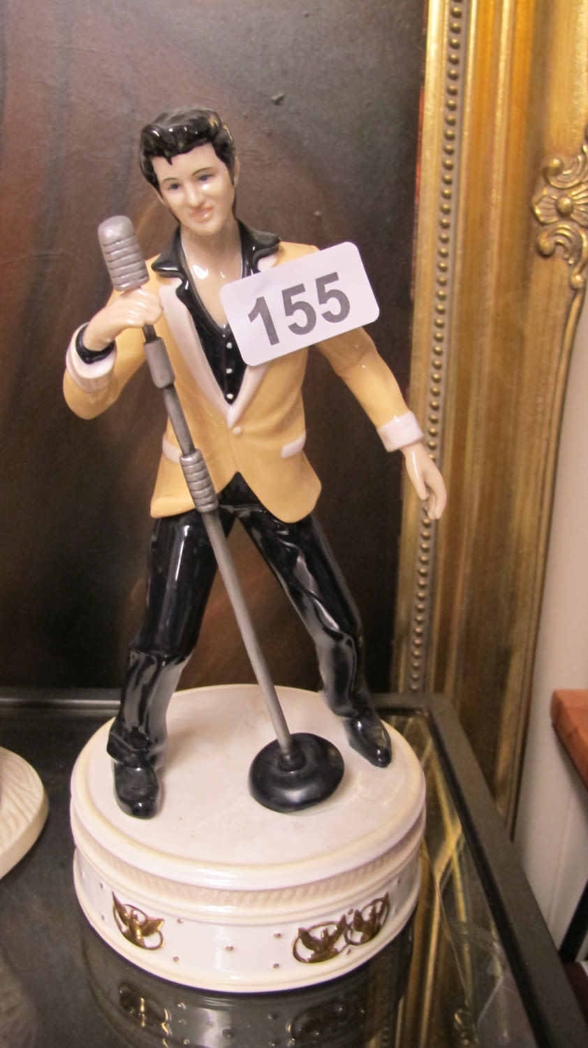 Lot 155: ceramic 9" Elvis figurine