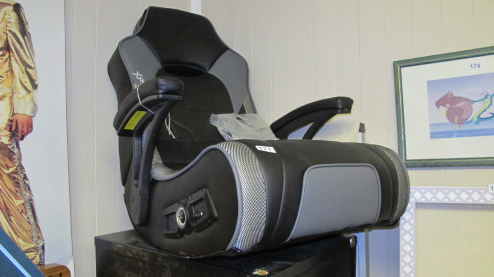 Lot 171: X-rocker gaming chair with power pack