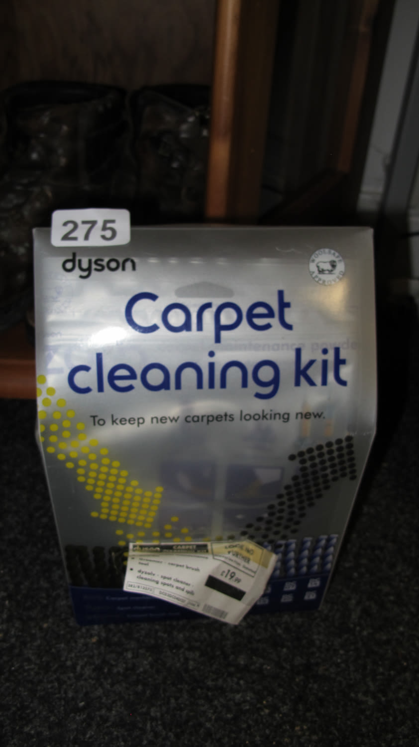 Lot 275: Dyson carpet cleaning kit and Dyson vacuum cleaner