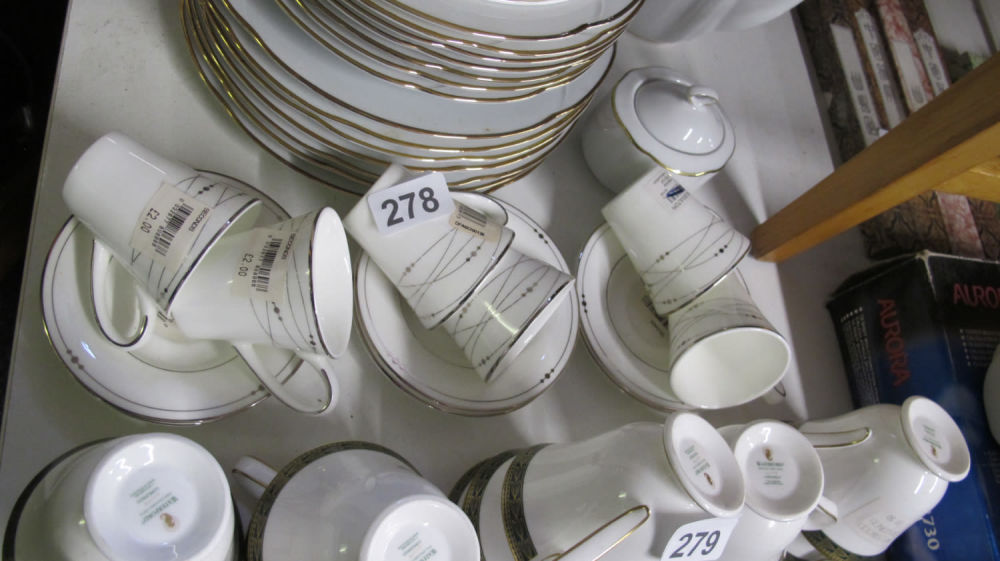 Lot 278: Tea service