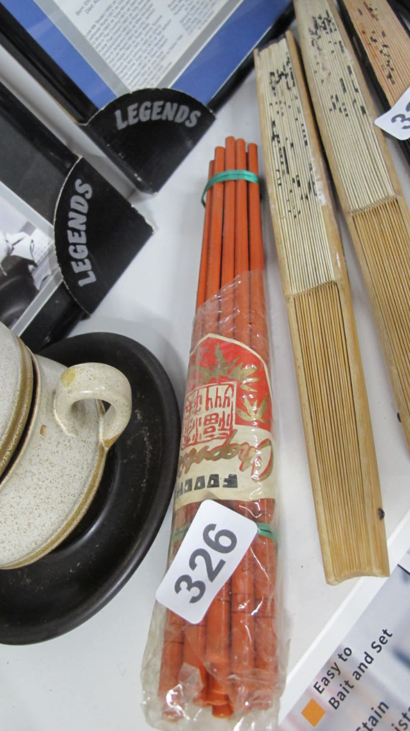 Lot 326: Chop stix