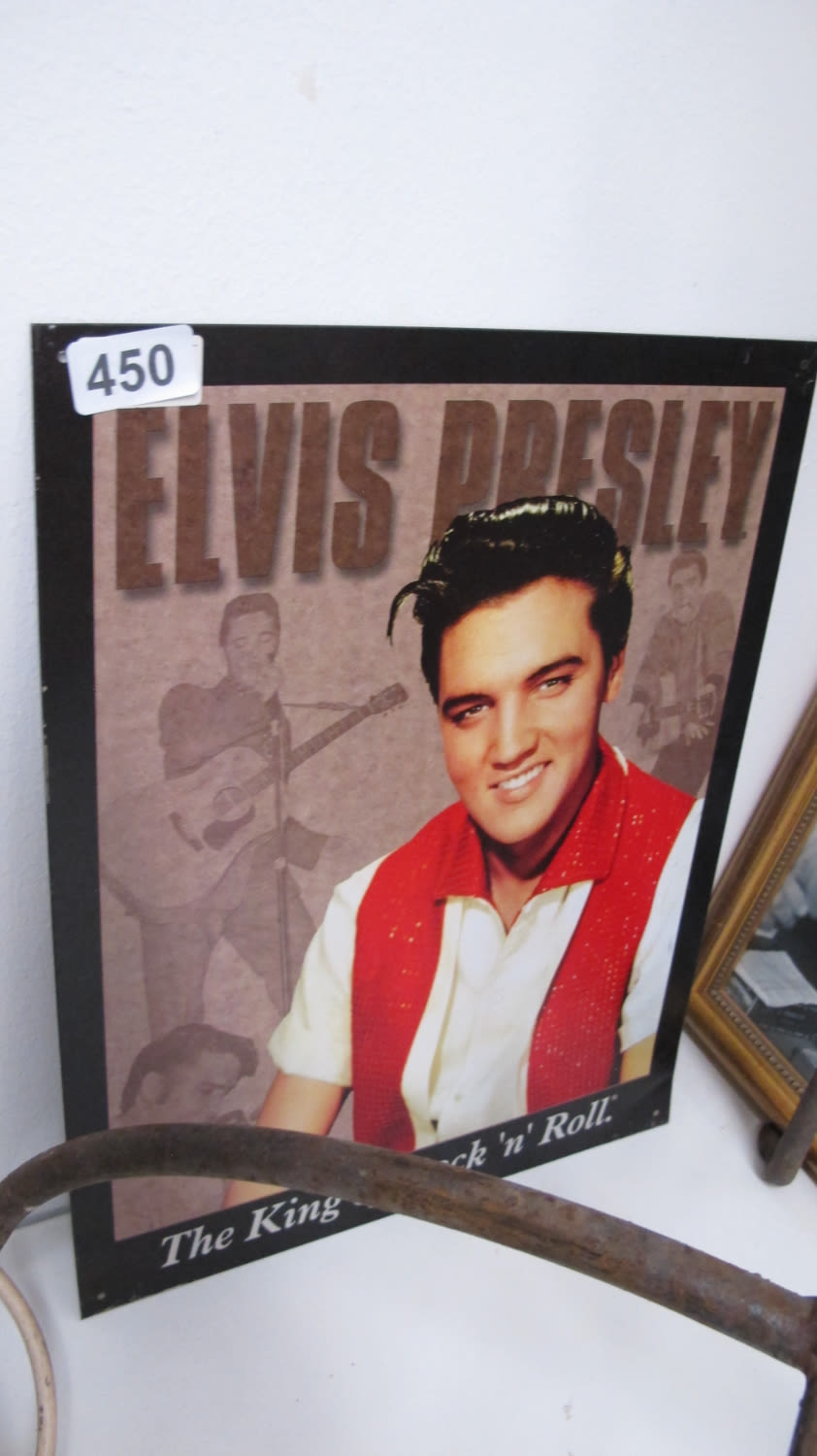 Lot 450: Elvis tin sign
