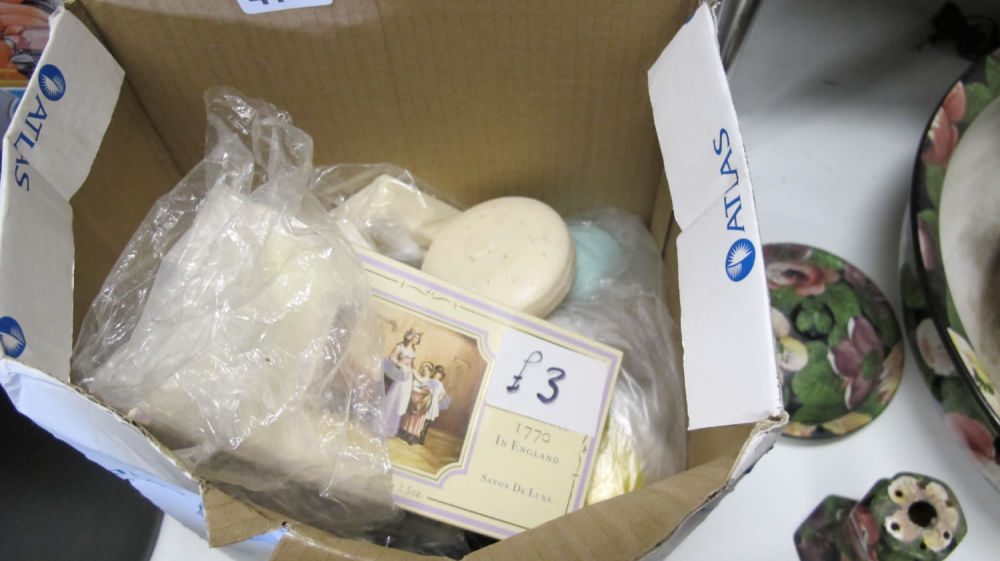 Lot 474: box of soap