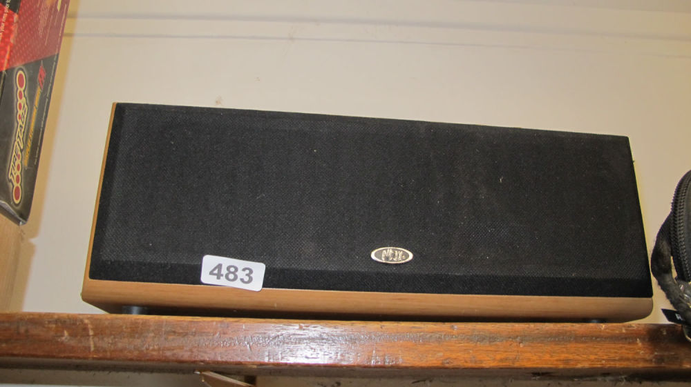 Lot 483: sound bar