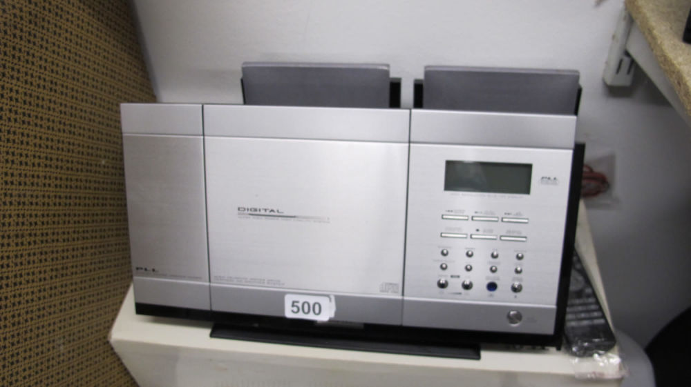 Lot 500: Digital CD player