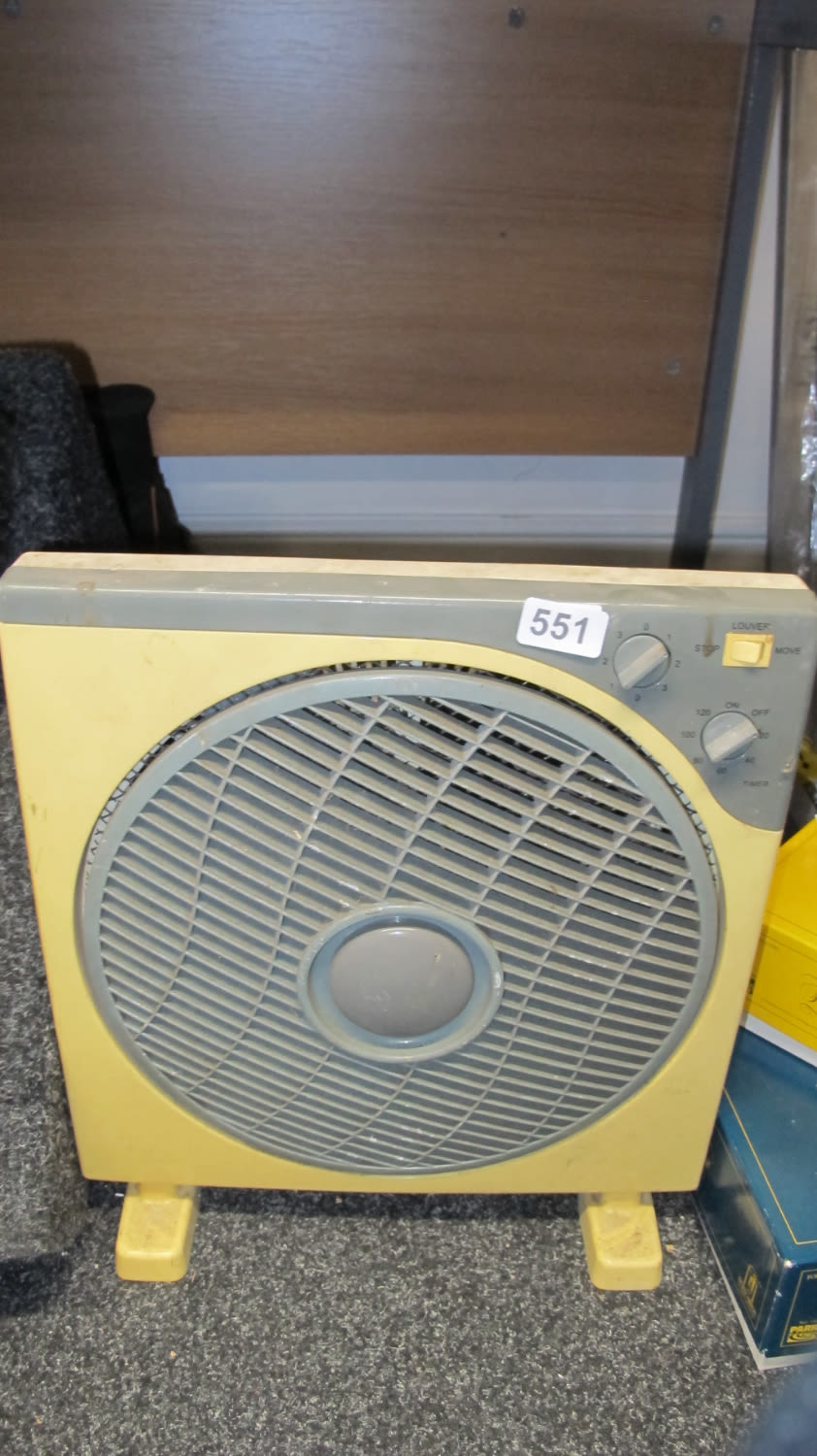 Lot 551: Fan heater
