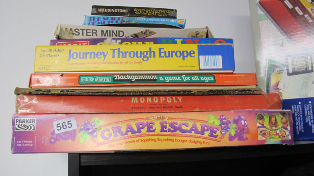 Lot 565: qty of games