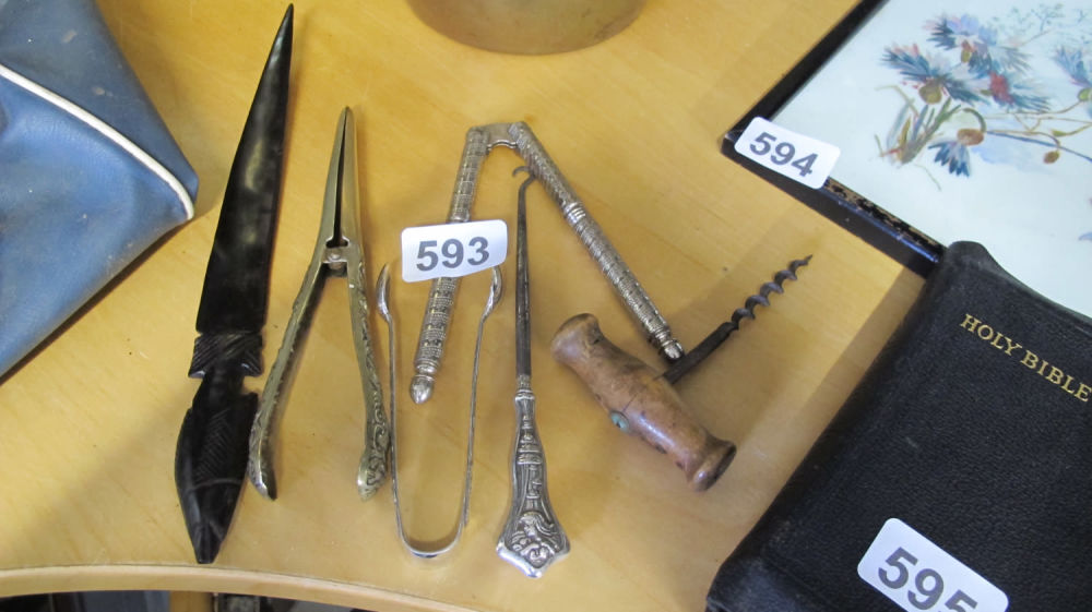 Lot 593: Misc items