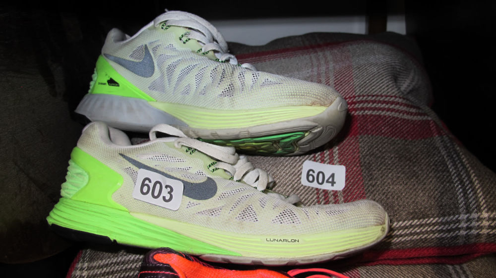 Lot 603: Nike trainers