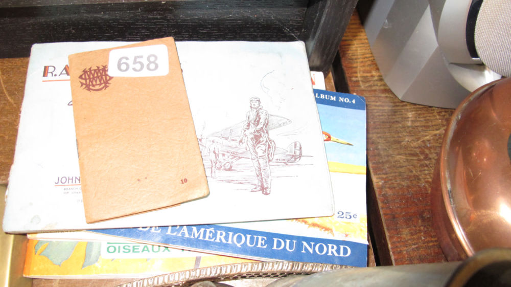 Lot 658: tea and cigarette cards