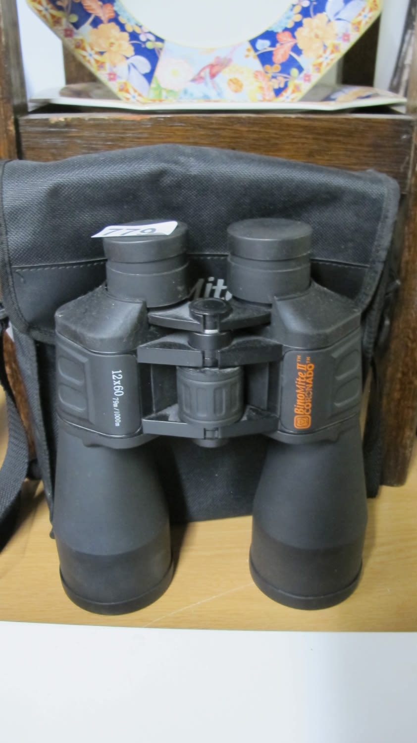 Lot 779: binoculars 12x60