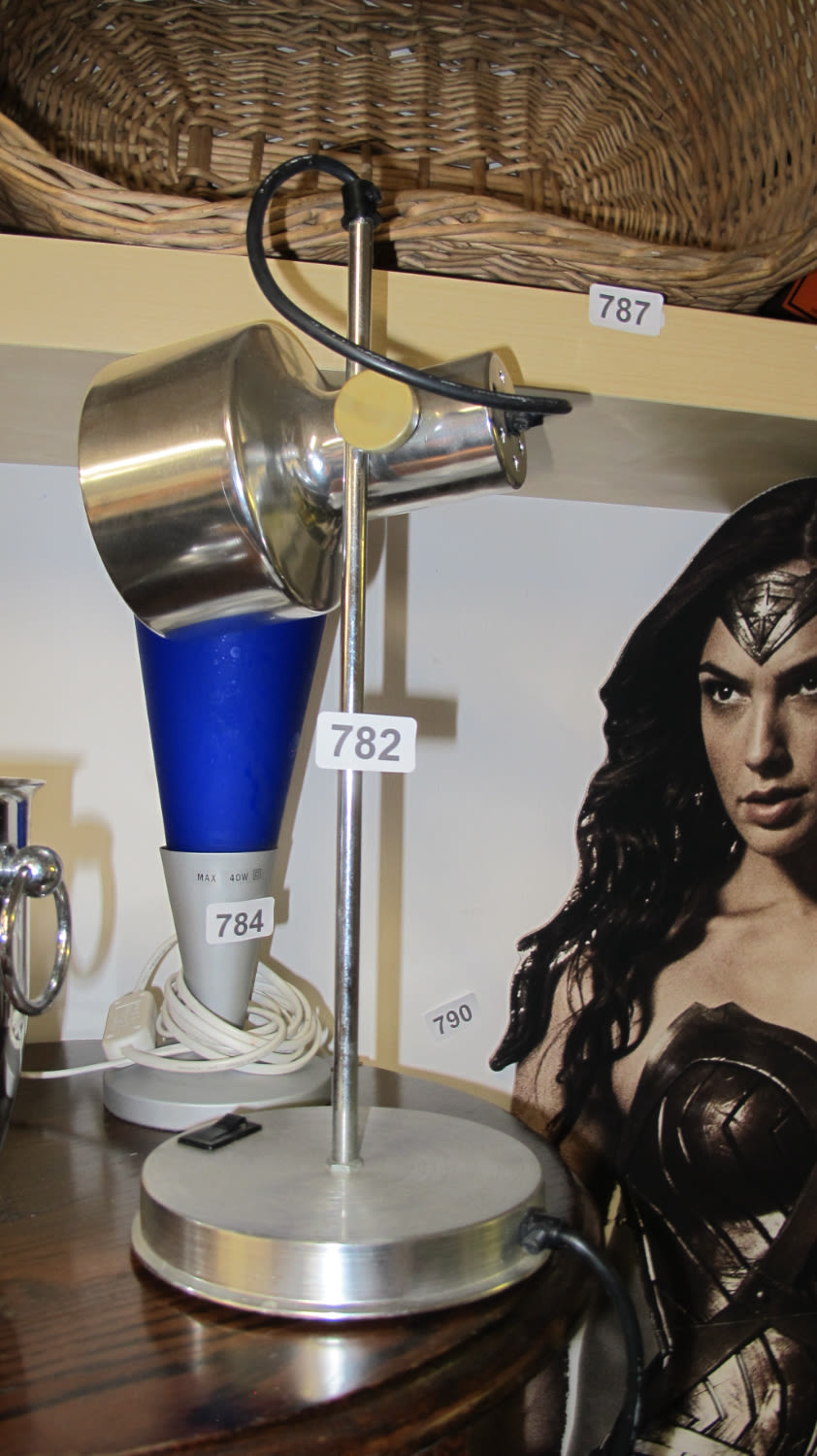 Lot 782: metal desk lamp