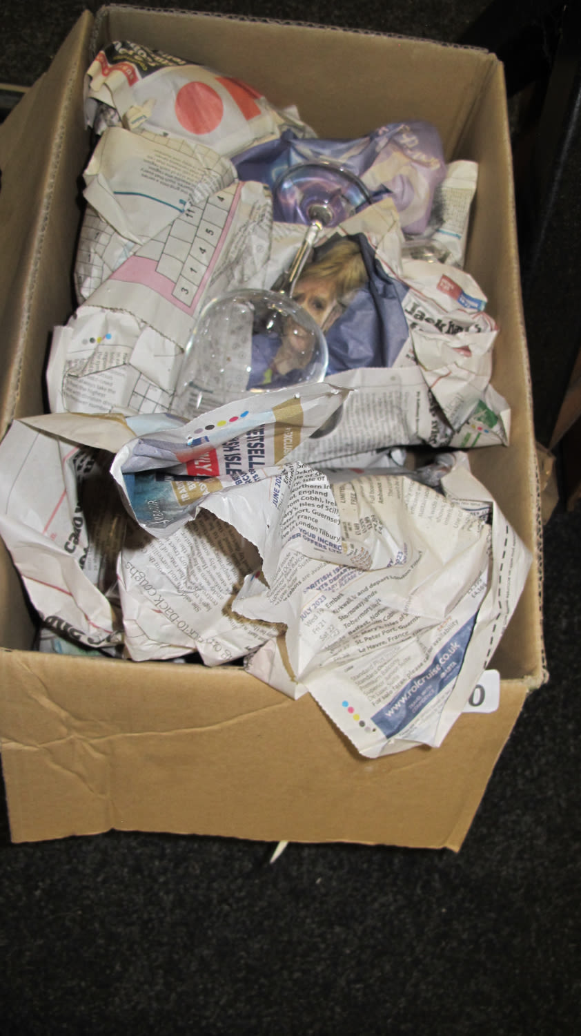 Lot 860: box of glasses