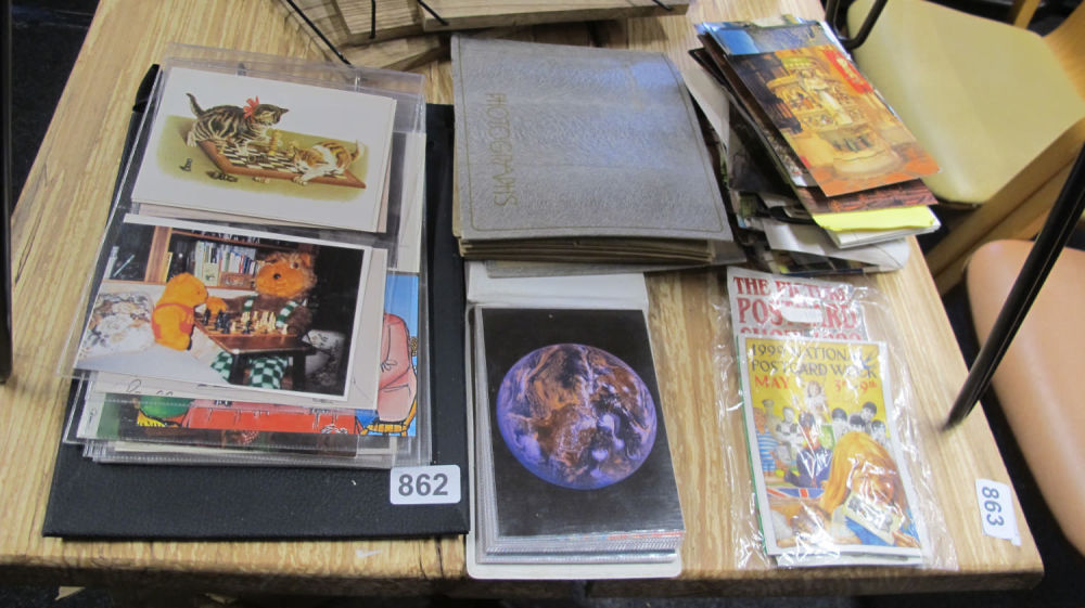 Lot 862: qty of postcards