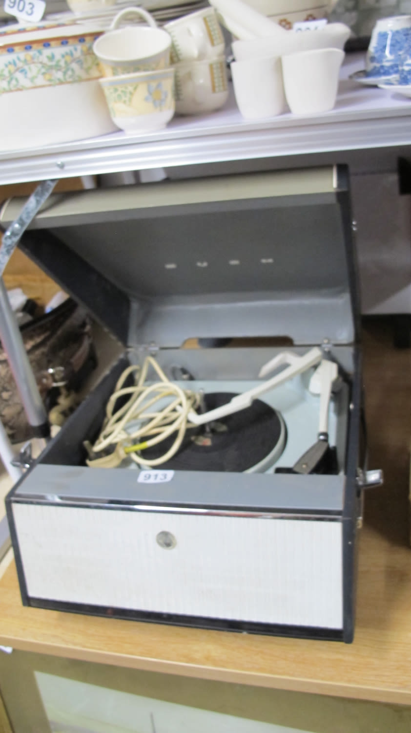 Lot 913: Vintage record player in its own case